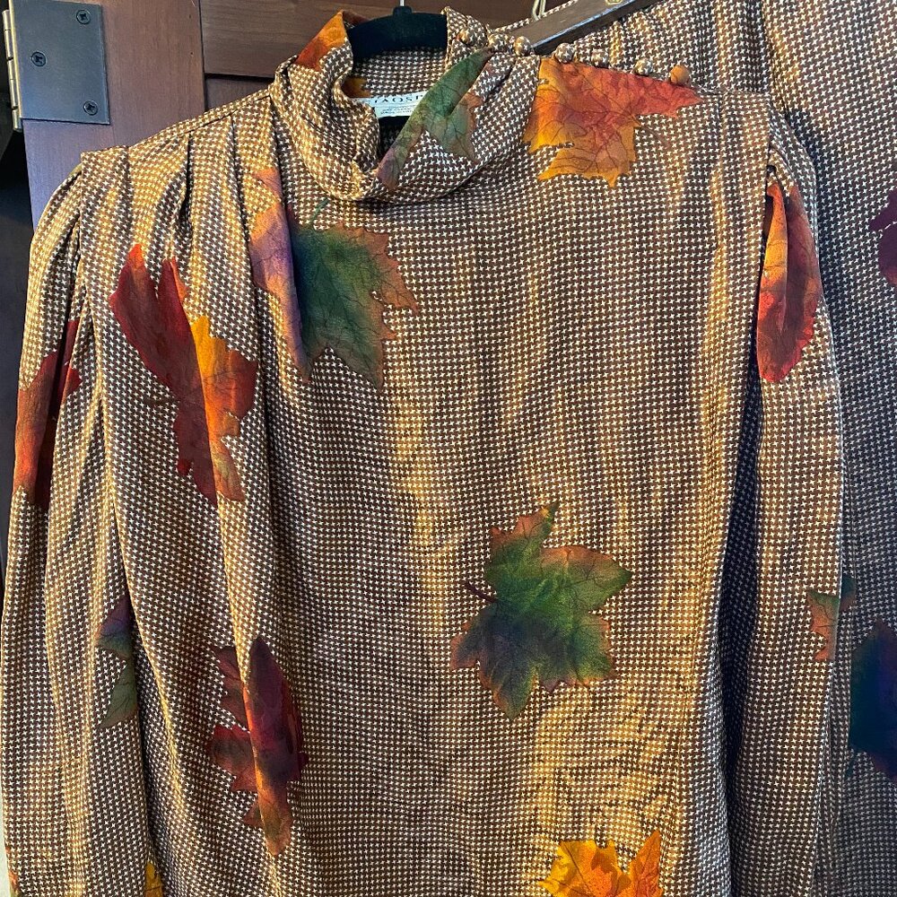 Vintage 80s 100% Silk Ciao Sport LS Blouse/Skirt with Fabulous Details